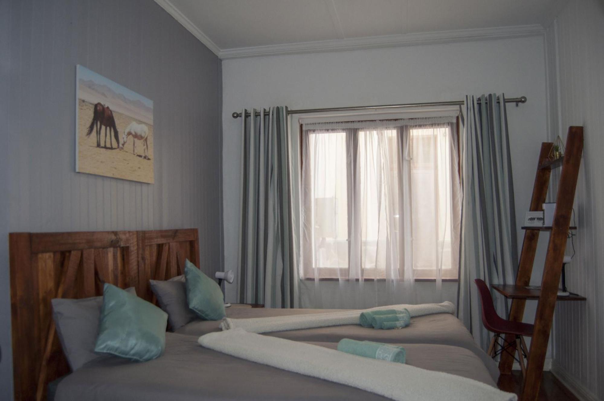 Wildhorses B&B And Self Catering Людериц Экстерьер фото